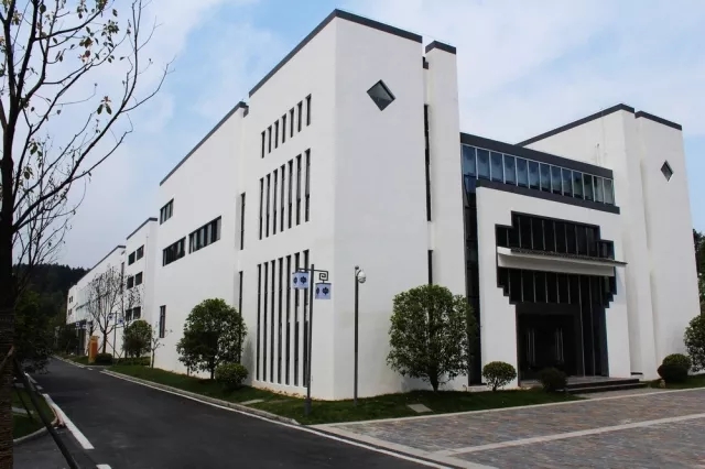 640.webp (40) 640.webp (40)