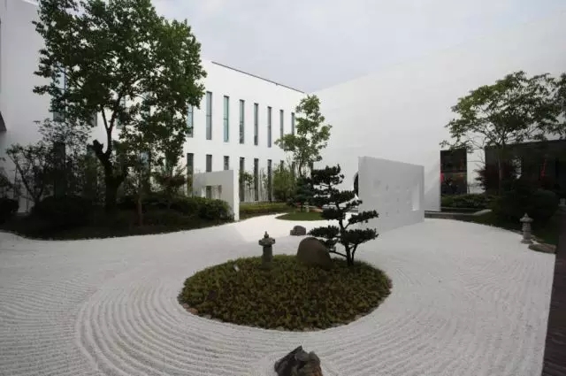 640.webp (44) 640.webp (44)