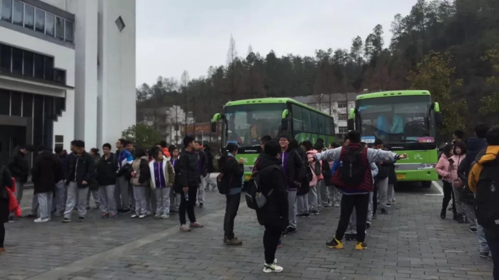 640.webp (1) 640.webp (1)