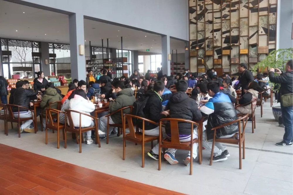 640.webp (5) 640.webp (5)