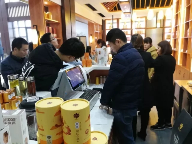 640.webp (15) 640.webp (15)